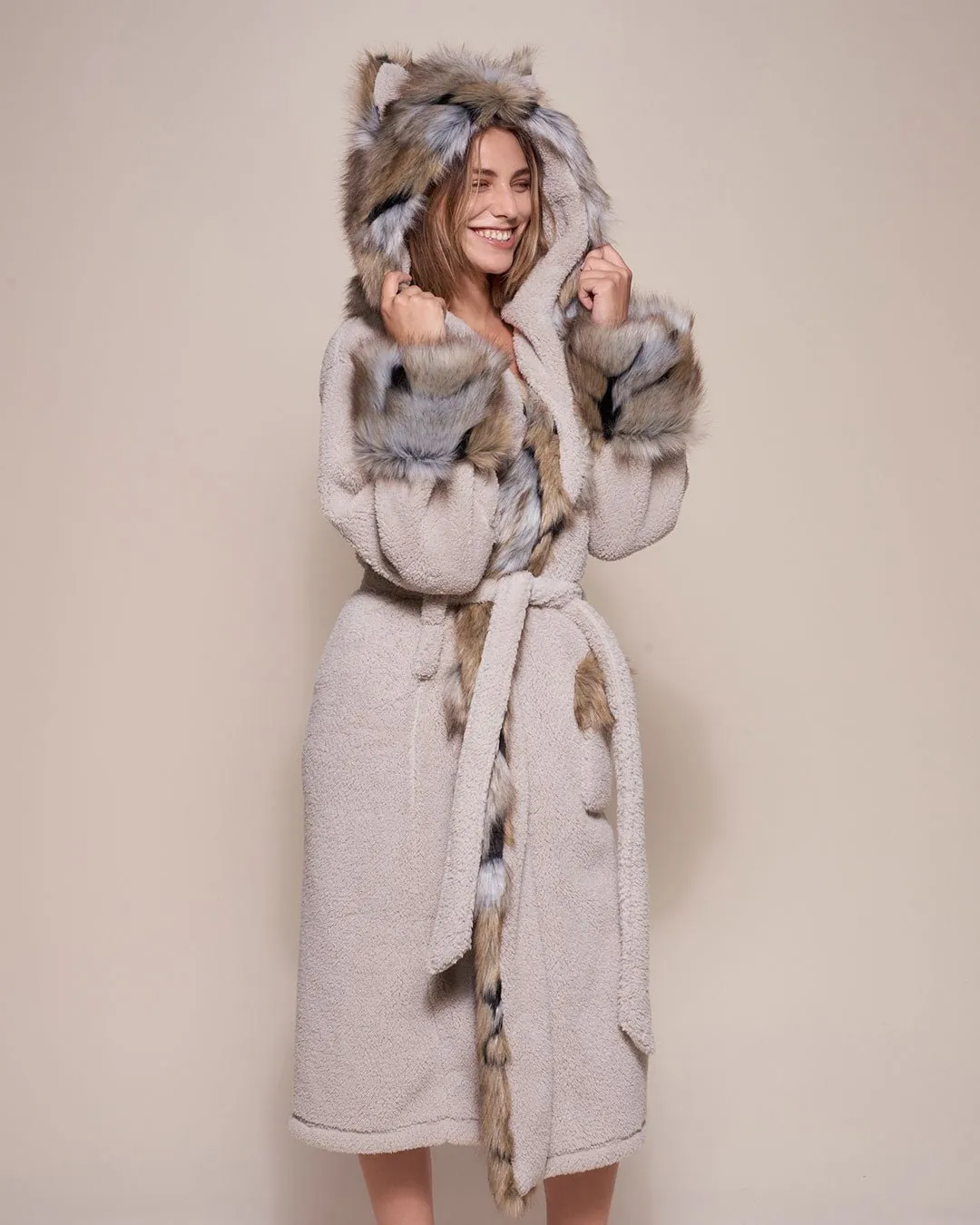 Classic Women's Luxury Robe | Wolverine