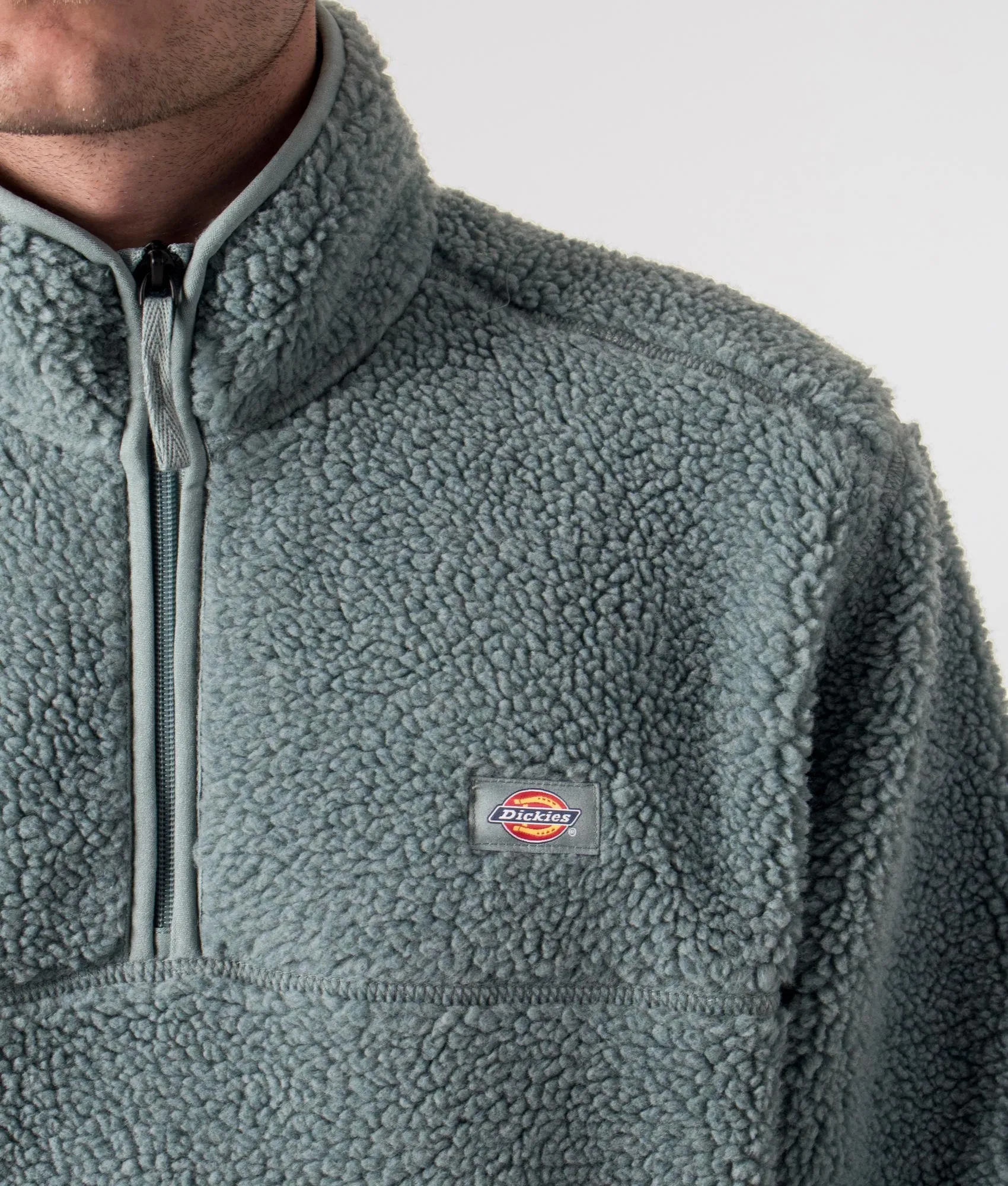 Relaxed Fit Quarter Zip Mount Hope Fleece